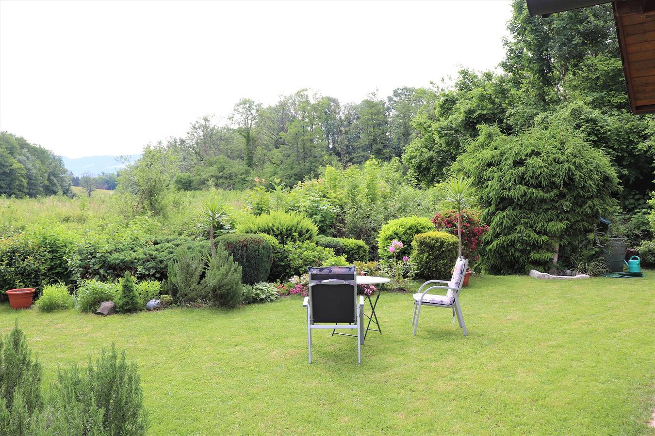 Ganze Wohnung, Ferienwohnung 'Red' mit Gemeinschaftsgarten, Balkon und Wlan in Lindau, Bayerisch Schwaben
