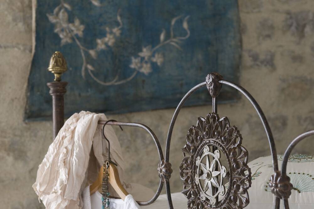 House La France -Terrace Apartment. Riverside home  overlooking the river Orbieu in Lagrasse, Regionaler Naturpark Corbières-Fenouillèdes