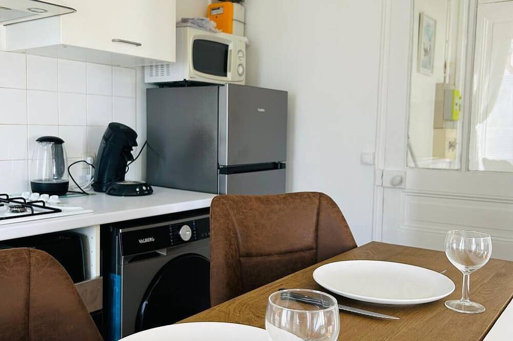 Appartement entier, L'Eden à 2 pas de Paris (Rer C et D) et d'Orly, dans un quartier Calme au Rdc in Viry-Châtillon, Essonne