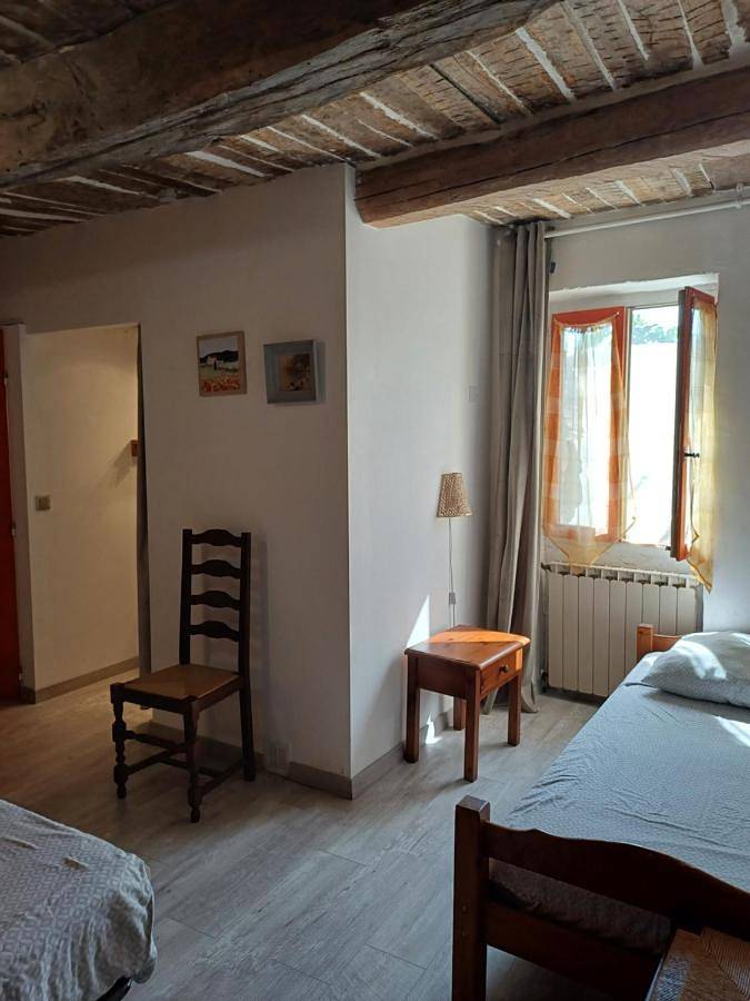 Gîte pour 10 personnes, avec Terrasse et Vue à Ongles - 4