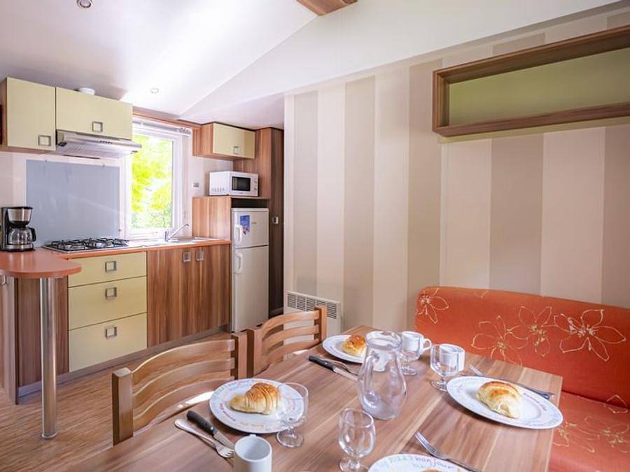 Camping Domaine de Gaujac - Camping Paradis - Mobilhome 4 personnes - Mobil-home Classique Clim 2ch 4p - 2010 in Boisset-et-Gaujac, Région d'Alès