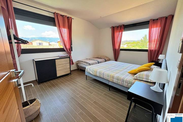 Location de vacances pour 11 personnes, avec jardin dans Plage de Saint Cyprien (Lecci) - 2
