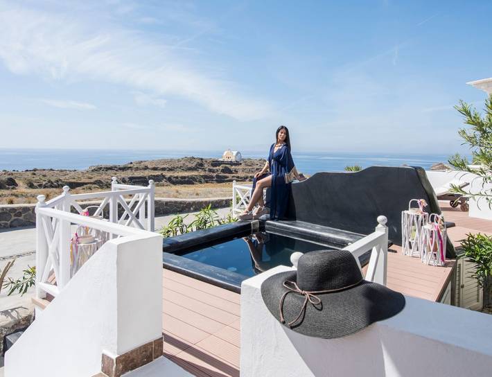 Ferienhaus für 6 Personen, mit Meerblick und Balkon sowie Terrasse und Pool auf Santorin - 2