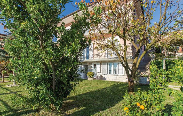 Gîte pour 4 personnes, avec terrasse à Portoroz - 2