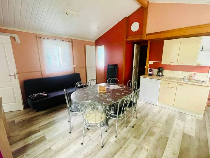 Gîte pour 8 personnes, avec piscine et terrasse, animaux acceptés à Camon - 2