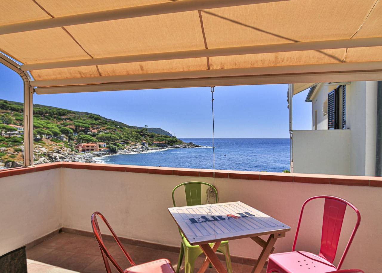 Ganze Ferienwohnung, Ferienwohnung für 2 Personen mit Terrasse in Campo nell'Elba, Elba