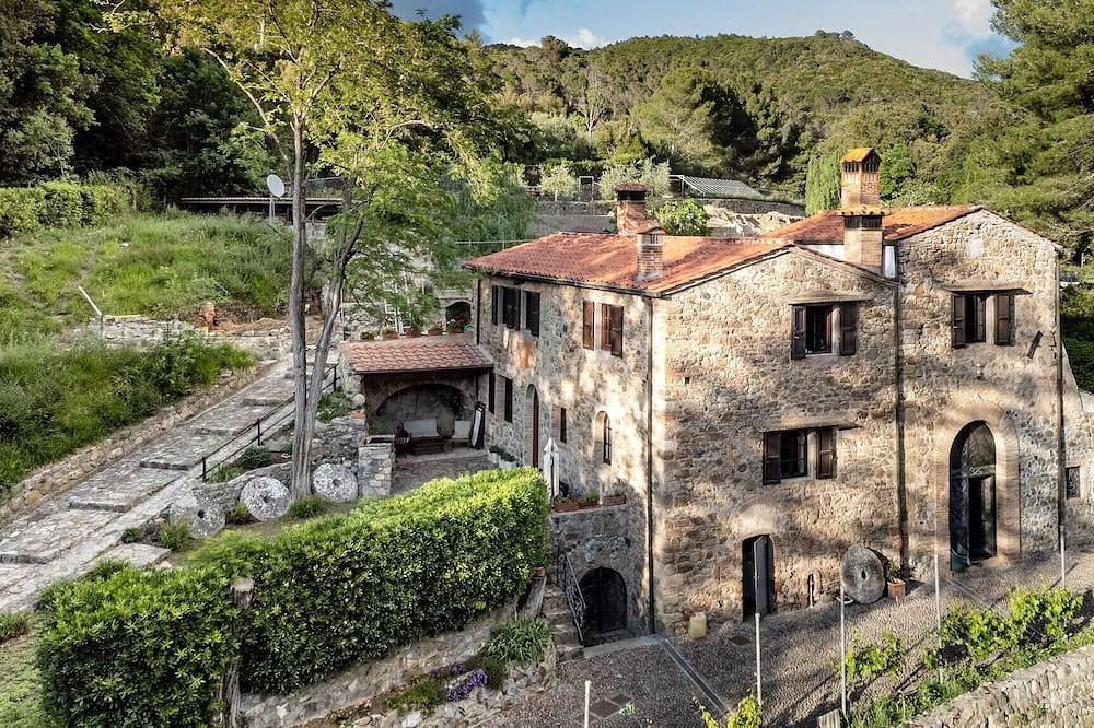 Alte Mühle von 1500, in einem Naturpark, nahe dem Meer und der Stadt in Livorno, Etruskische Küste