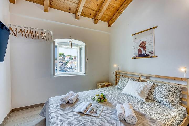 Ferienwohnung für 2 Personen, mit Meerblick in Mali Lošinj