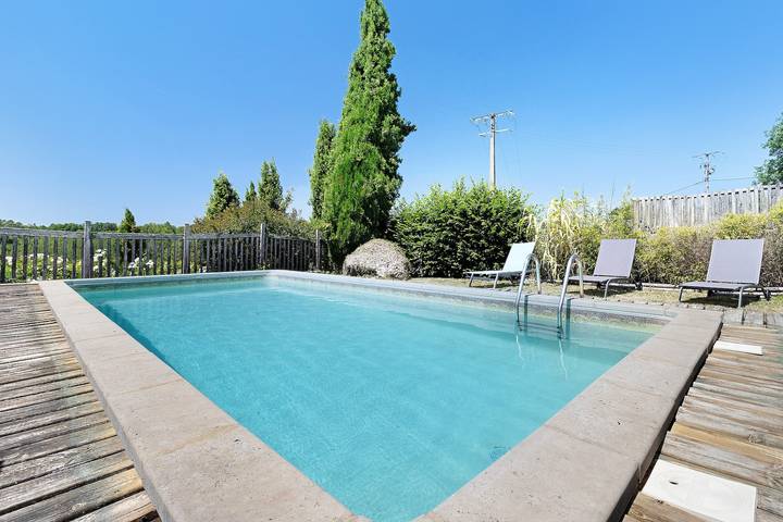 Les Abeilles – Maison de vacances avec piscine privée au cœur du Périgord Vert in La Chapelle-Faucher, Périgord Vert