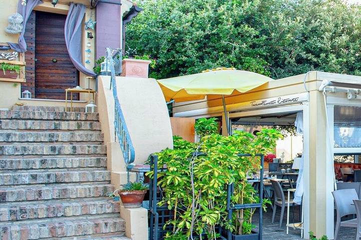 Appartement entier, House on the Arches - Panoramic Views, History and Relaxation in the Heart of the Old Town in Silvi, Côte Adriatique Abruzzes