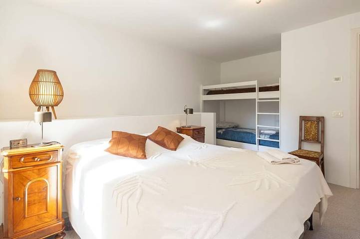 Gîte pour 4 personnes, avec balcon à Brovello-Carpugnino - 3