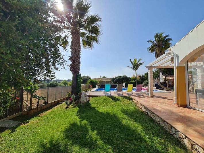 Casa rural para 12 personas, con jardín además de piscina y jacuzzi en Altura - 4