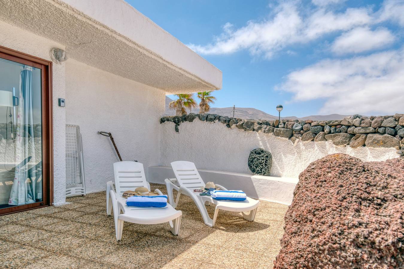 Bungalow Famara 6 - First line of the Sea in Playa Famara, Teguise
