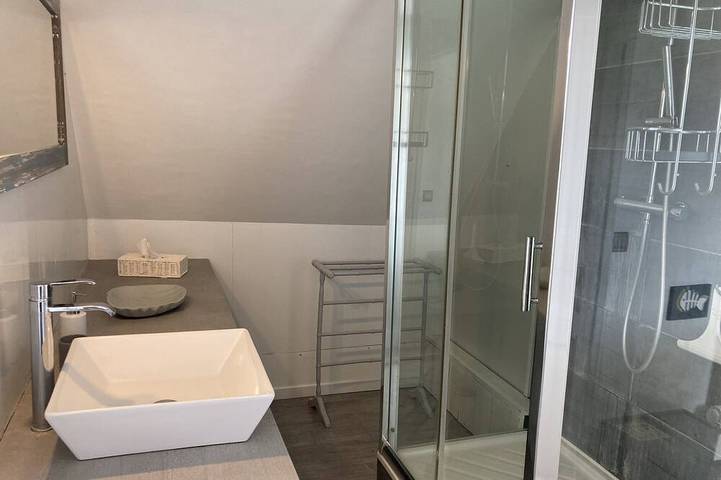 Appartement entier, Les Mouettes, vue mer, à 100 mètres de la plage in Pourville-sur-Mer, Hautot-sur-Mer