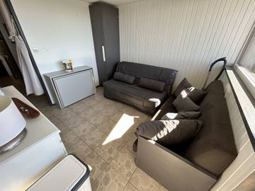 Studio pour 4 Personnes dans Lac des Hermines, Besse-et-Saint-Anastaise, Photo 3