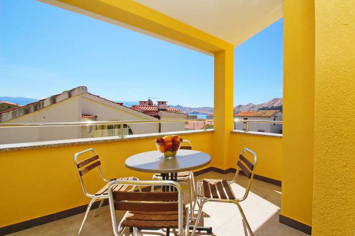 Ferienwohnung für 5 Personen, mit Balkon/Terrasse, mit Haustier in Baska - 2