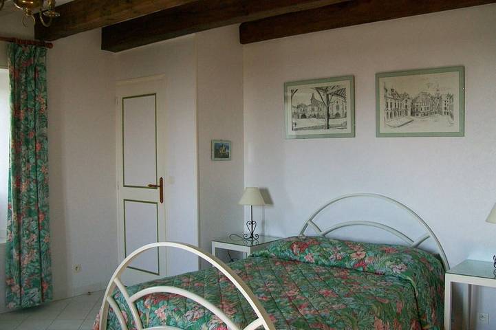 Gîte pour 6 personnes, avec jardin ainsi que piscine et terrasse à Audrix - 3