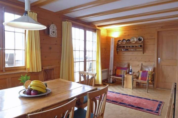 Ferienhaus für 7 Personen, mit Balkon in Wengen