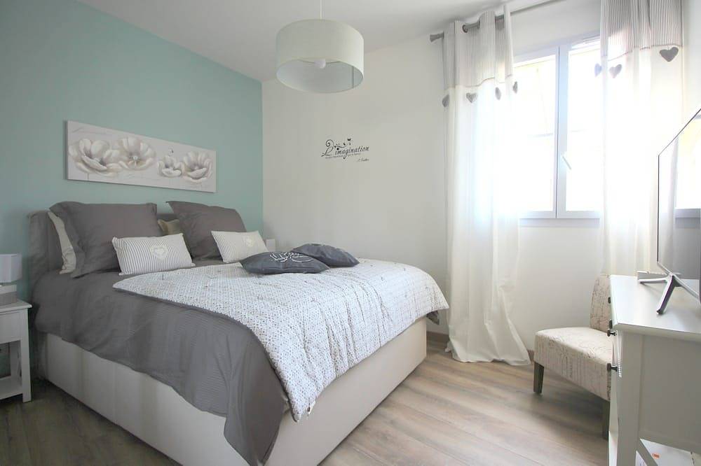 Appartement entier, Toscane3 ~ Appartement 2 chambres Place Toscane, Val d'Europe, 10min Disneyland in Serris, Seine-et-Marne
