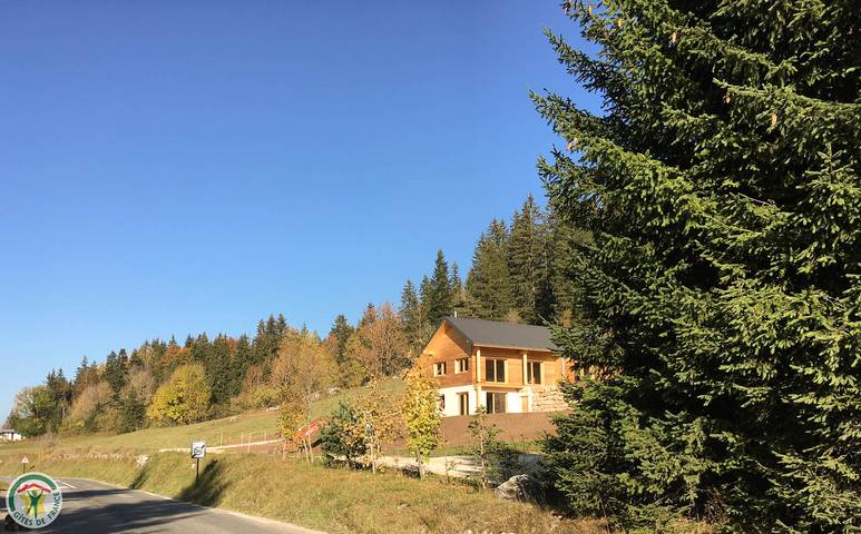 Gîte pour 6 personnes, avec terrasse ainsi que jardin et sauna à Corrençon-en-Vercors - 2