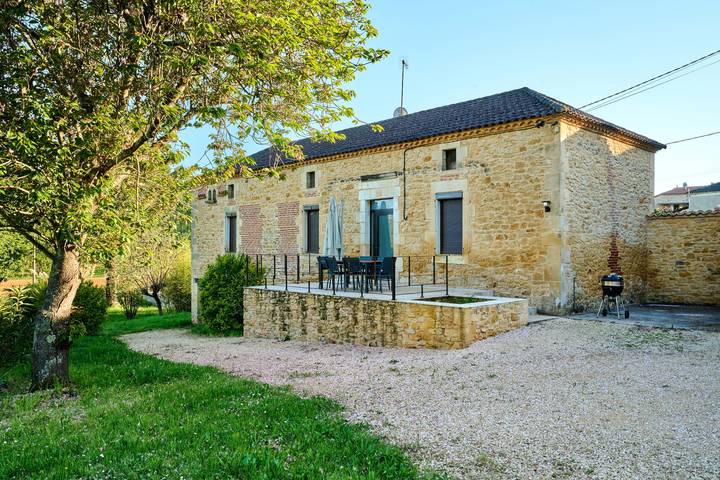 Casa de vacaciones para 4 personas, con terraza y jardín - 1