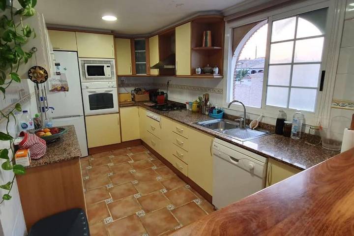 Location de vacances pour 13 personnes, avec terrasse et vue, animaux acceptés à Piles - 2