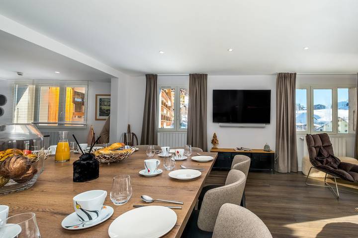 Geheel appartement, Triplex By Popalp, met uitzicht op de bergen, in het hart van Alpe d'Huez in Huez, Écrins Nationaal Park