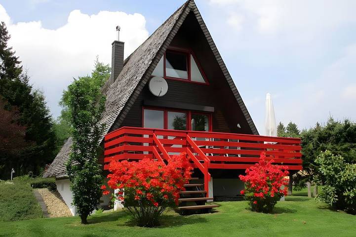 Ferienhaus für 4 Personen, mit Garten und Balkon in Monschau