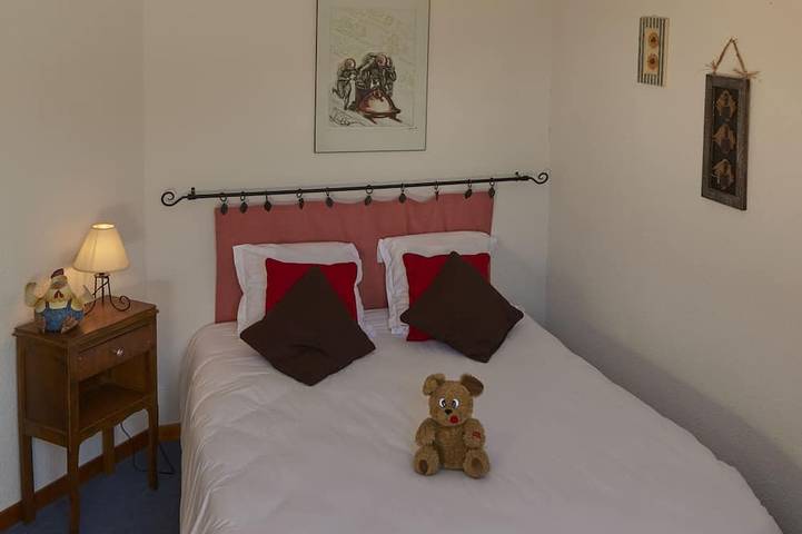 Gîte pour 10 personnes, avec jardin dans Longefoy - 2