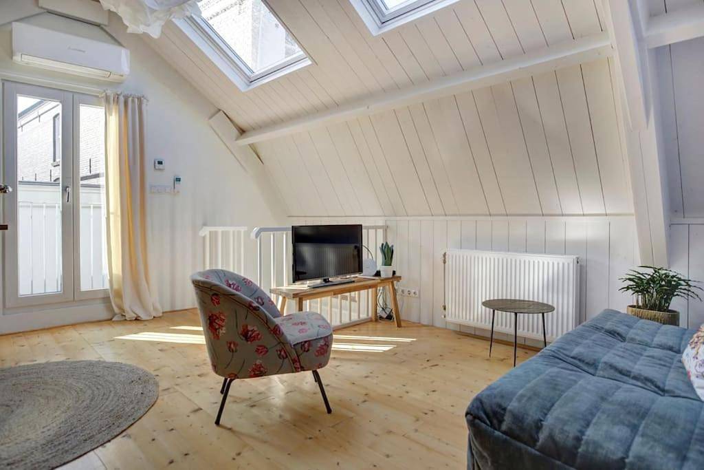 Appartement entier, Spacious loft in the centre of Breukelen in Breukelen, Groene Hart