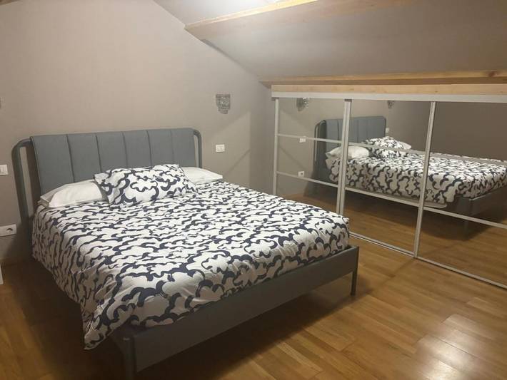 Gîte pour 5 personnes, avec vue et balcon, animaux acceptés à Mondovì