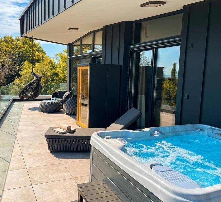 Ferienwohnung für 5 Personen, mit Whirlpool und Garten sowie Sauna und Pool - 1