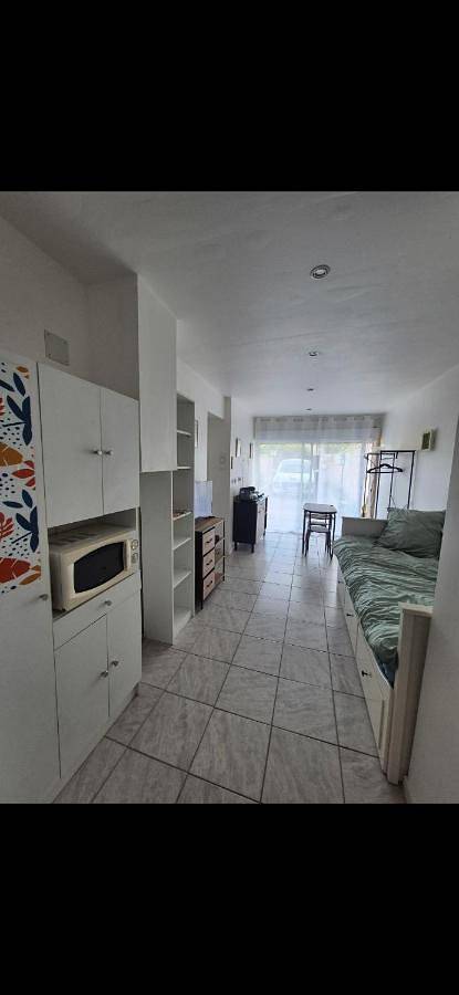 Appartement entier, Studio bahia in Colombiers, Côte méditerranéenne (France)