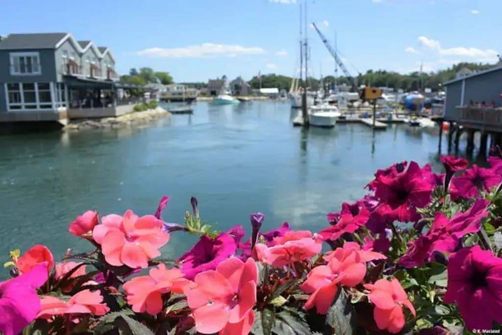 Ganze Wohnung, Coastal Elegance in Historic Dock Sq Breath Again in Kennebunk, York County