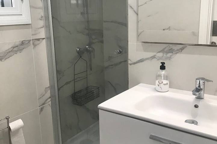 Appartement entier, Vues fantastiques sur la mer, proche de toutes commodités, adaptées aux couples et aux familles in Playa de los Guíos, Santiago del Teide