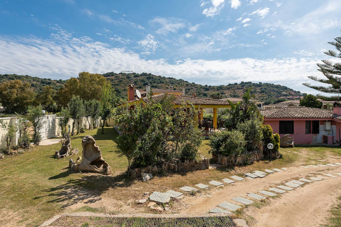 Ferienhaus "Nicoletta" mit Garten, Klimaanlage und Grill in Campulongu, Villasimius