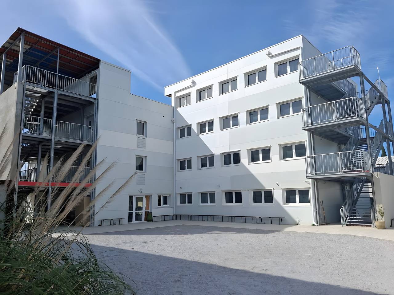 Appartement entier, Chambre avec terrasse partagée et Wi-Fi à 10 mn de la plage in Mudaison, Côte méditerranéenne (France)