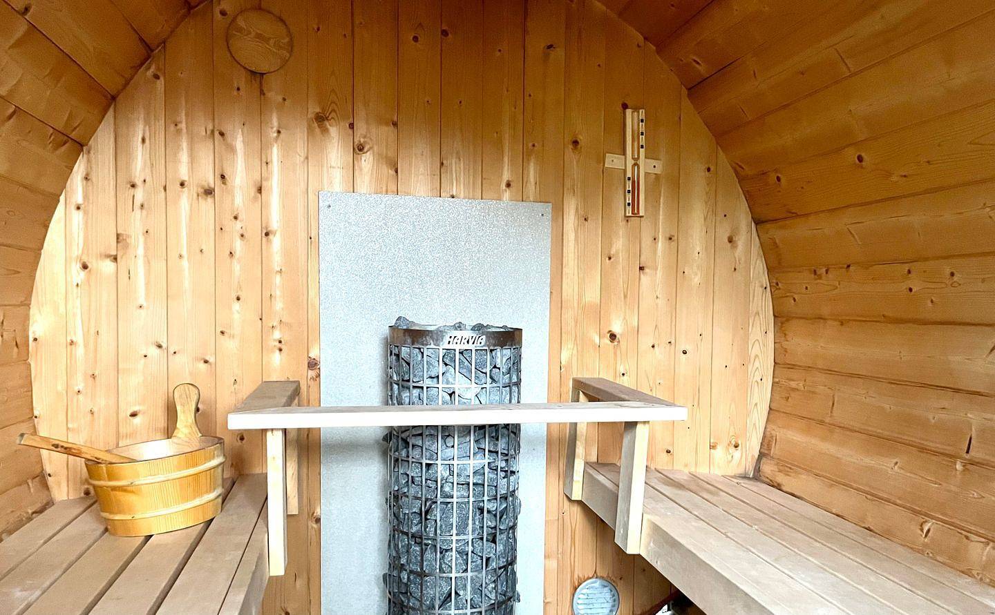 6-Personen Ferienhaus mit Whirlpool, Sauna  und Kamin - fußläufig zum Strand! in Südstrand Pelzerhaken, Ostholstein
