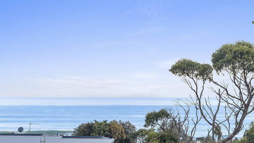 Ocean View Treetops Retreat in Skenes Creek, Colac Otway Shire