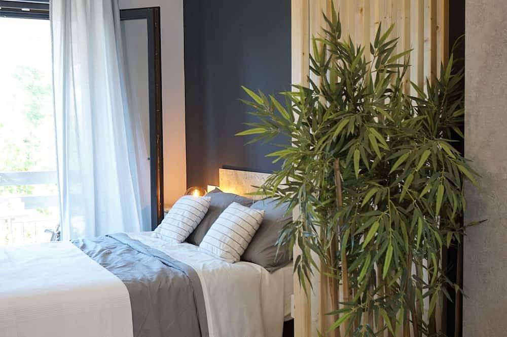 Entire apartment, Ap1- Modern studio in Plaza de la Constitución in Mérida, Badajoz Province