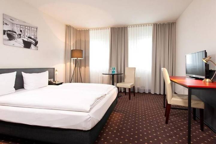 Hôtel pour 2 personnes, avec jardin à Hockenheim - 2