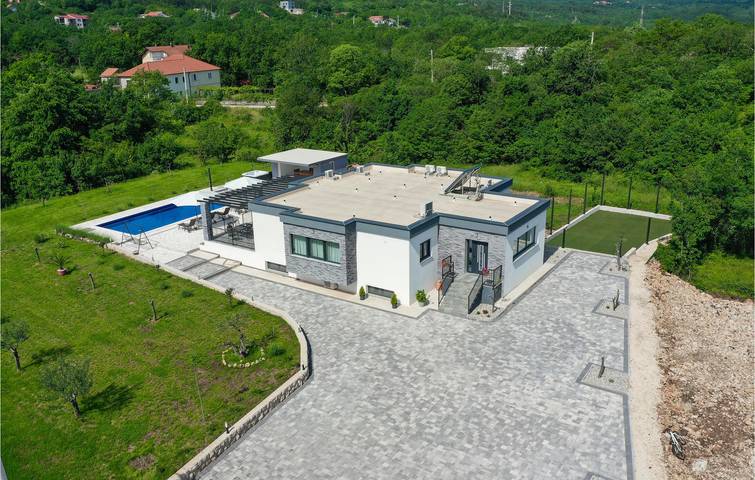 Gemütliche Ferienwohnung mit Pool, WLAN und Parkplatz – 2 km vom Fluss entfernt in Imotski, Makarska Riviera