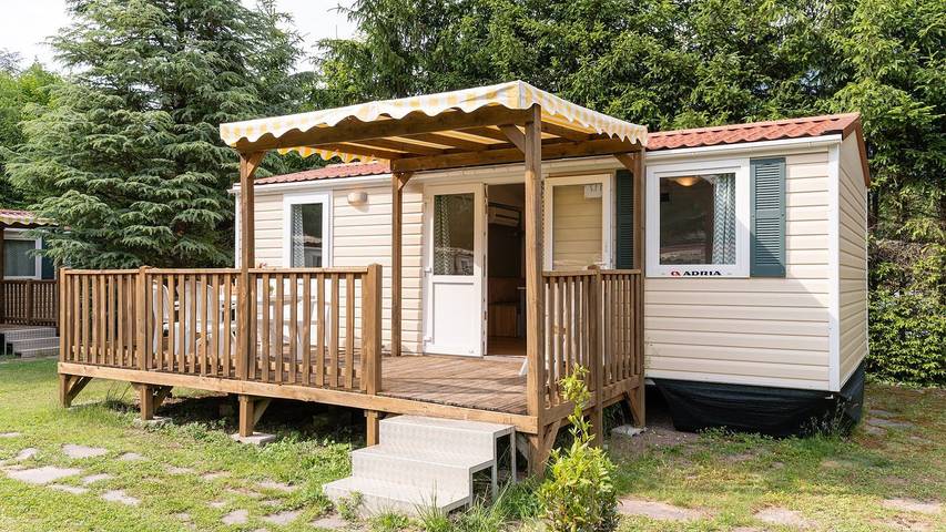 Camping für 5 Personen, mit Terrasse und Pool im Trentino