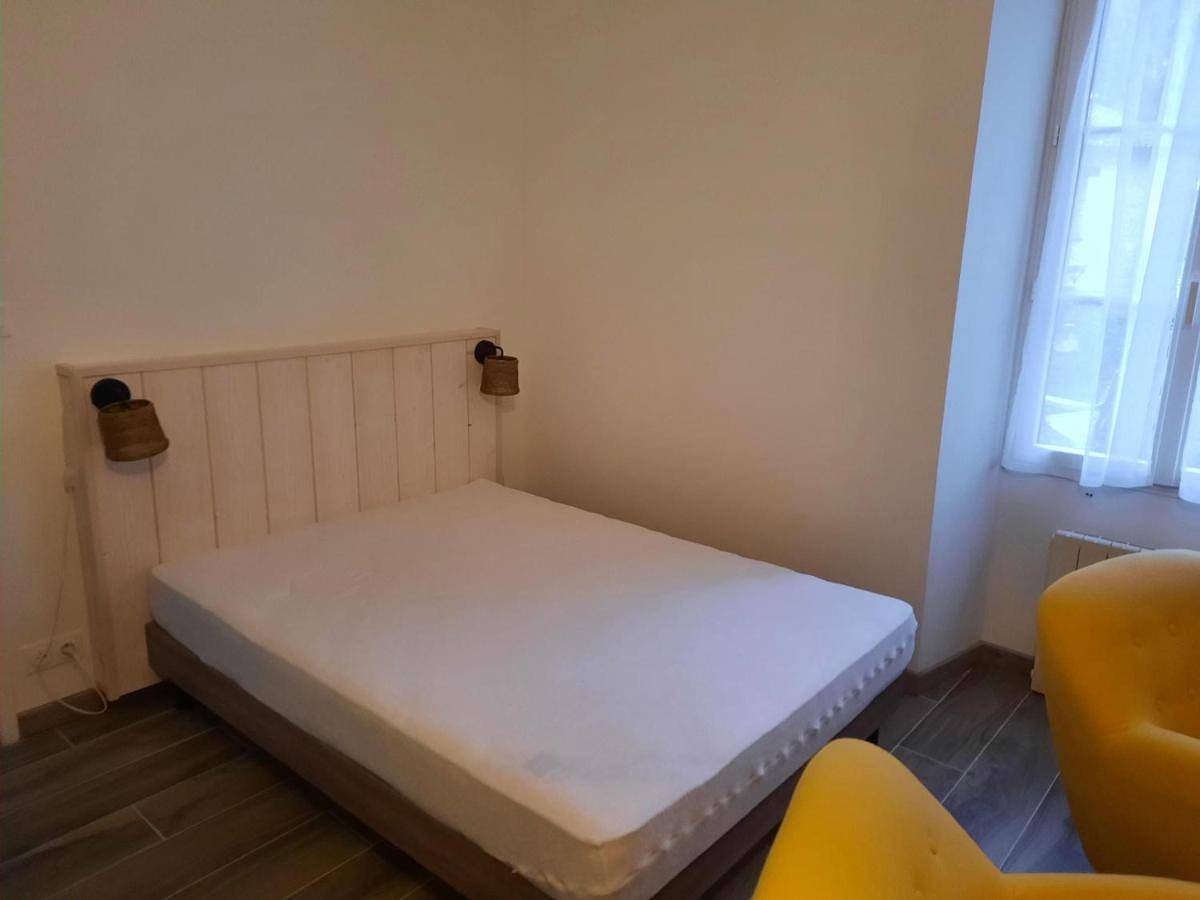 Appartement entier, One-Bedroom Apartment in Échiré, Région de Niort