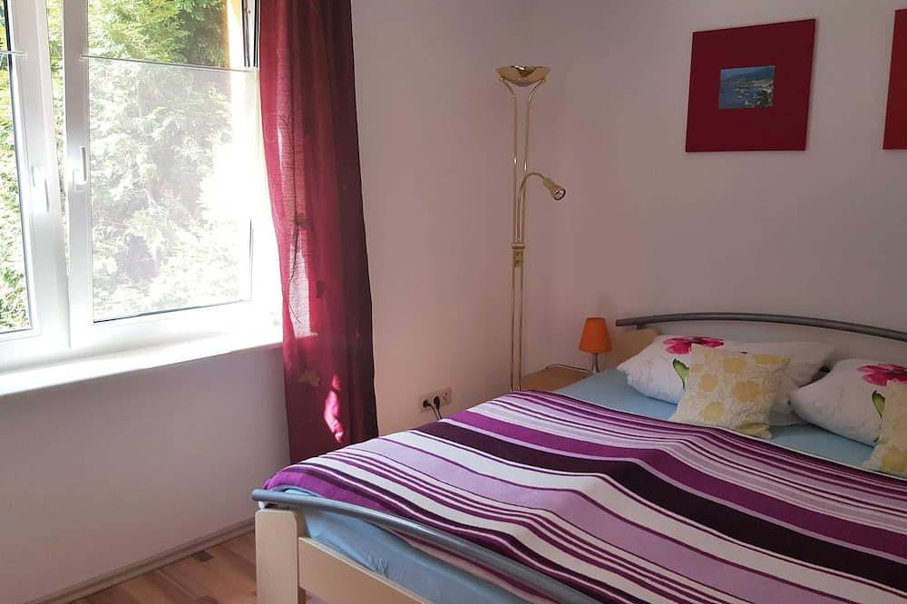 Entire apartment, Fewo Sündermann mit Terrasse, Pavillon und Grill - Ferienwohnung in Mellenthin, Usedom