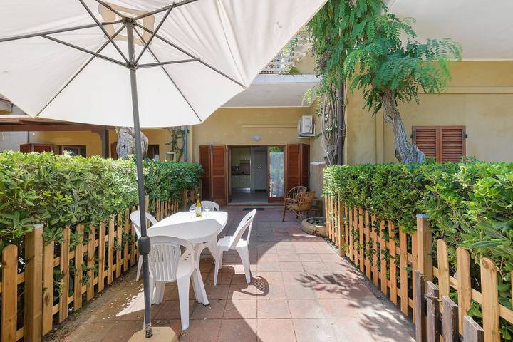 Appartamento intero, Appartamento 'Stella Di Mare Beach' con Vista Mare, Terrazza Privata e Aria Condizionata in Spiagga di Naregno (Naregno), Capoliveri