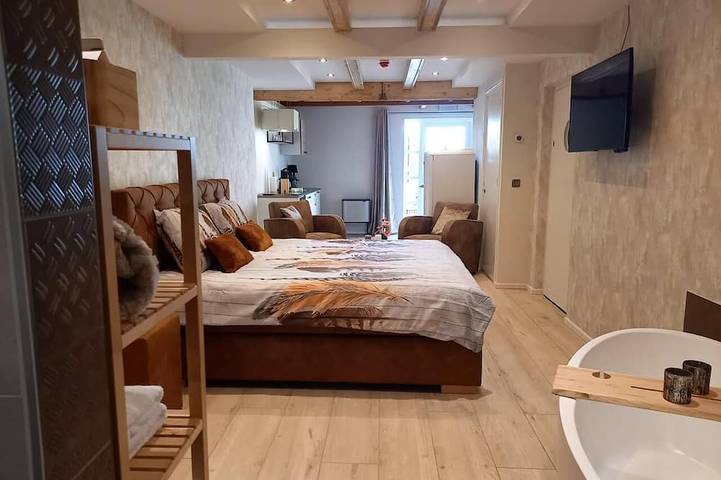 Ganze Wohnung, Pura Vida Suite: Enjoy Life! in Oud Ade, Groene Hart