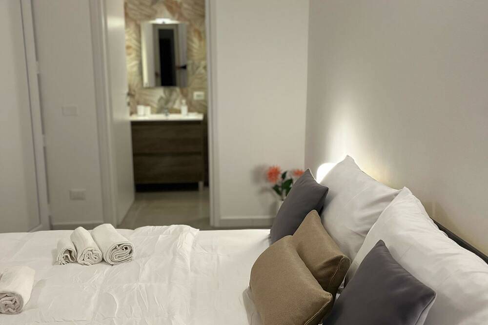 5 minutes from falcone and Borsellino airport and the beach in Cinisi, Palermo (província)