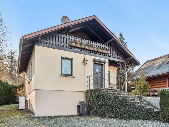 Ferienhaus für 6 Personen, mit Garten und Terrasse sowie Sauna am Rennsteig