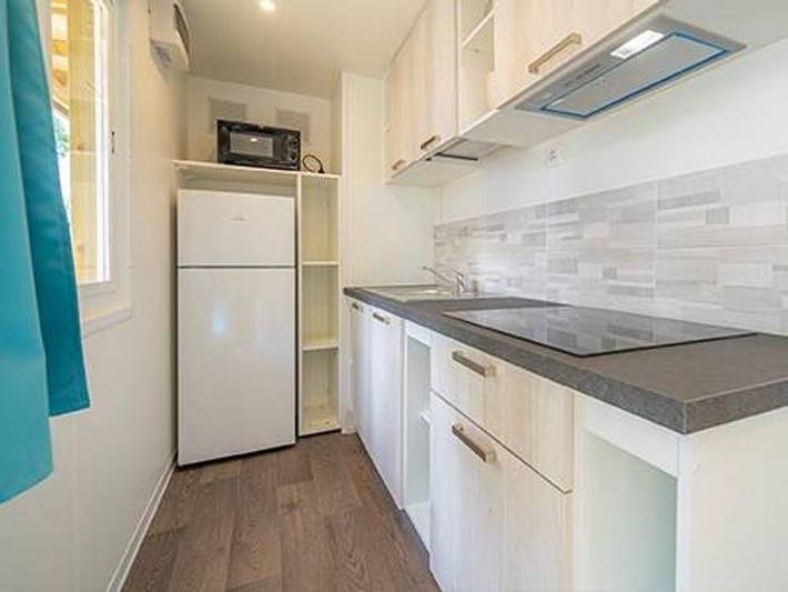 Mobil home pour 4 personnes, avec bassin pour enfant et piscine à Montagnac-Montpezat - 4